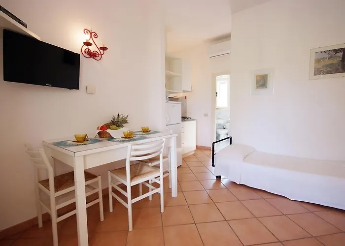 Dino Capoliveri (Isola d'Elba)